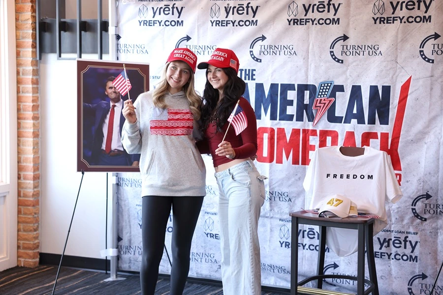Love It or Leave It Tour photo 9